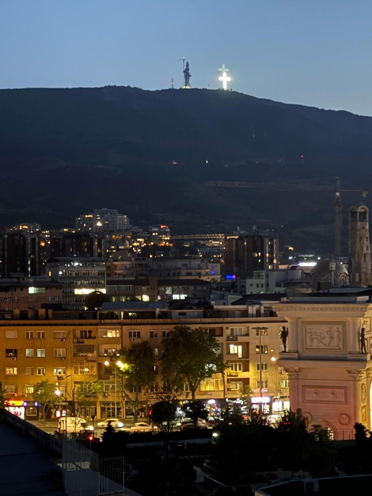 Mina Modern & Cozy Apartment Main City Square Gtc Skopje Exterior photo