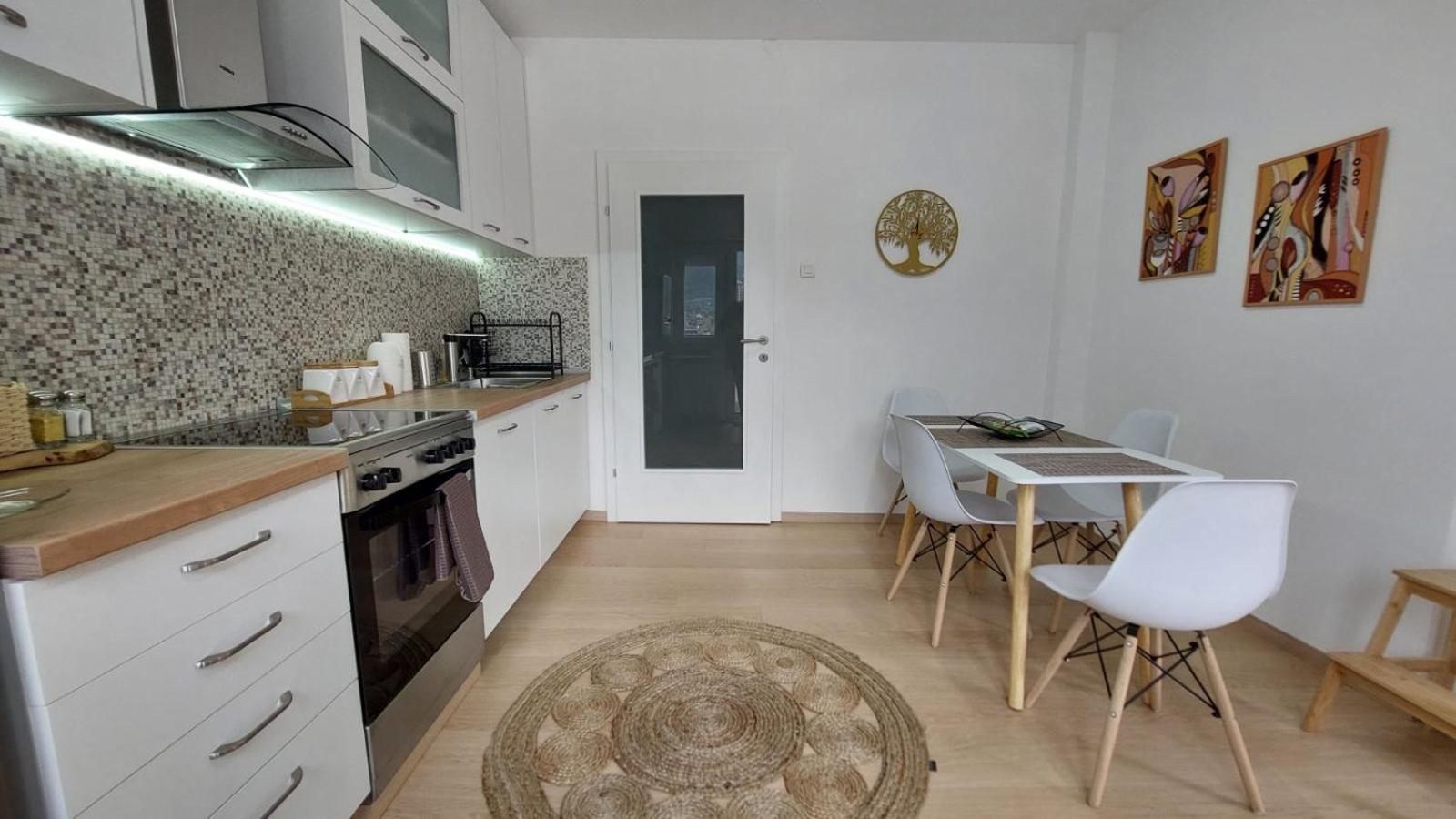 Mina Modern & Cozy Apartment Main City Square Gtc Skopje Exterior photo